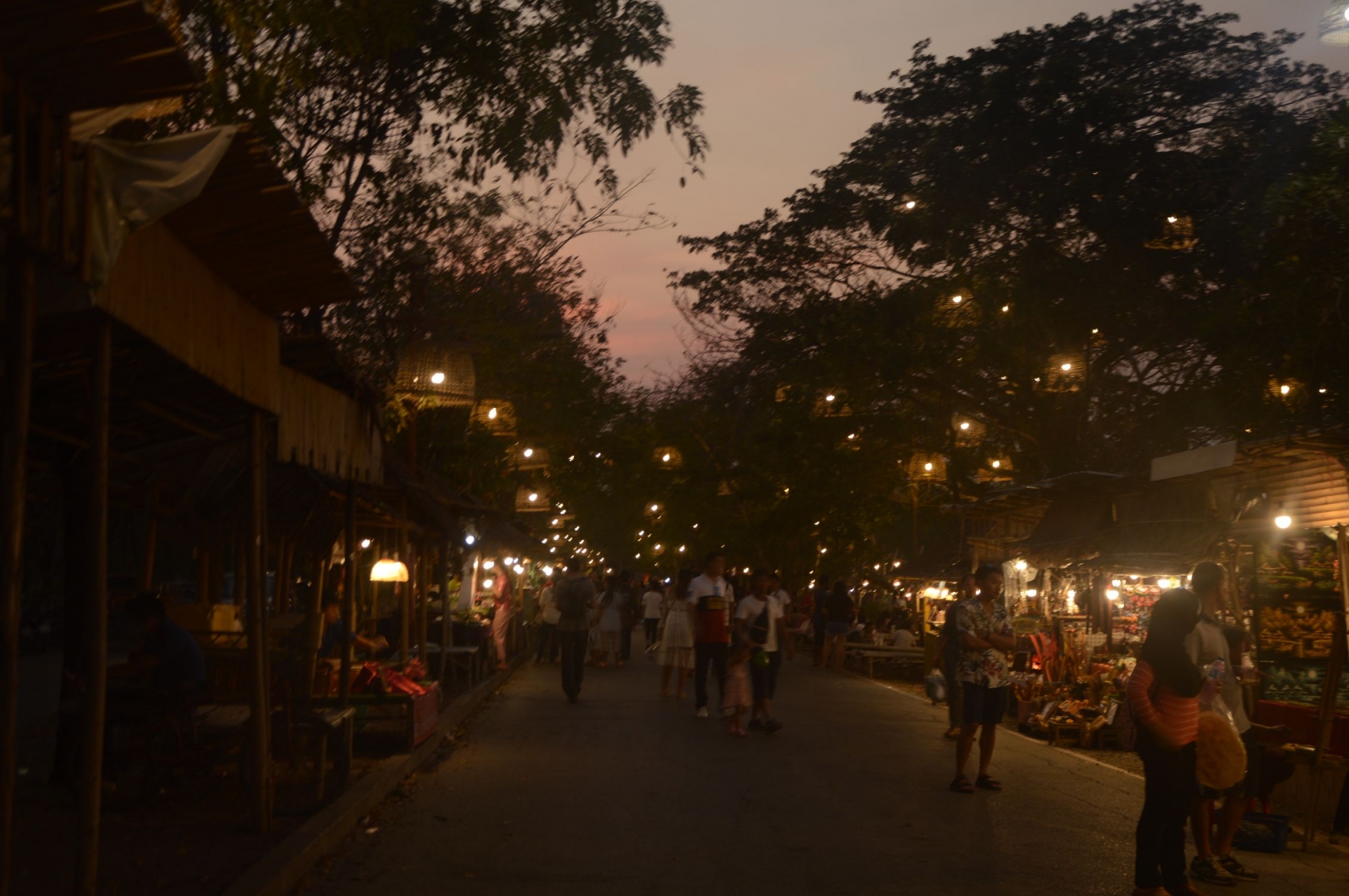 Marché nocturne