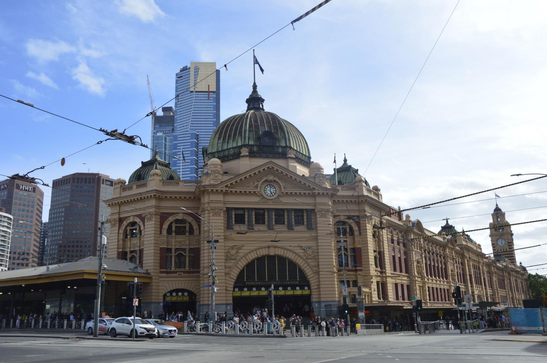 Flinders street station