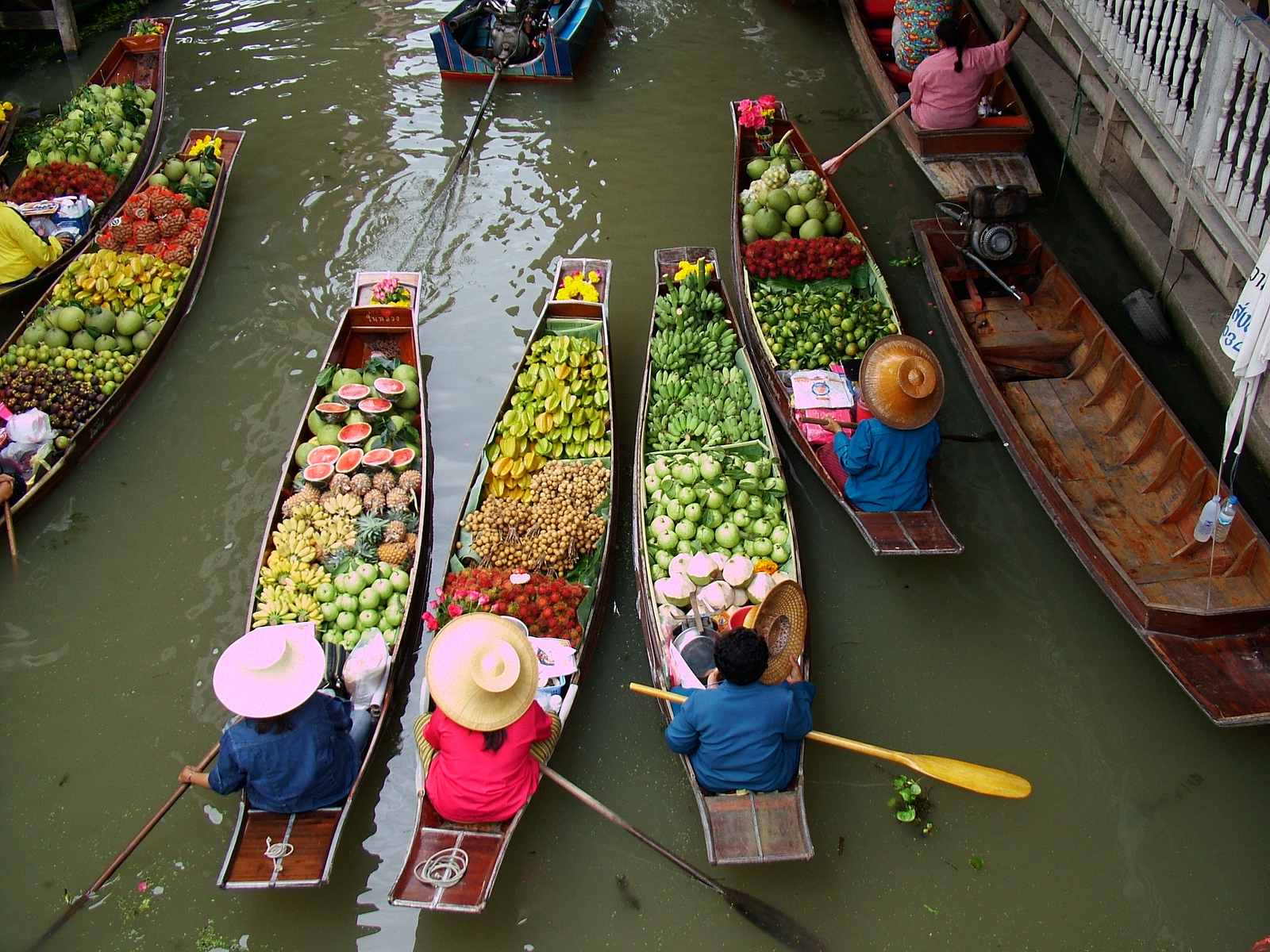 Marches flottants